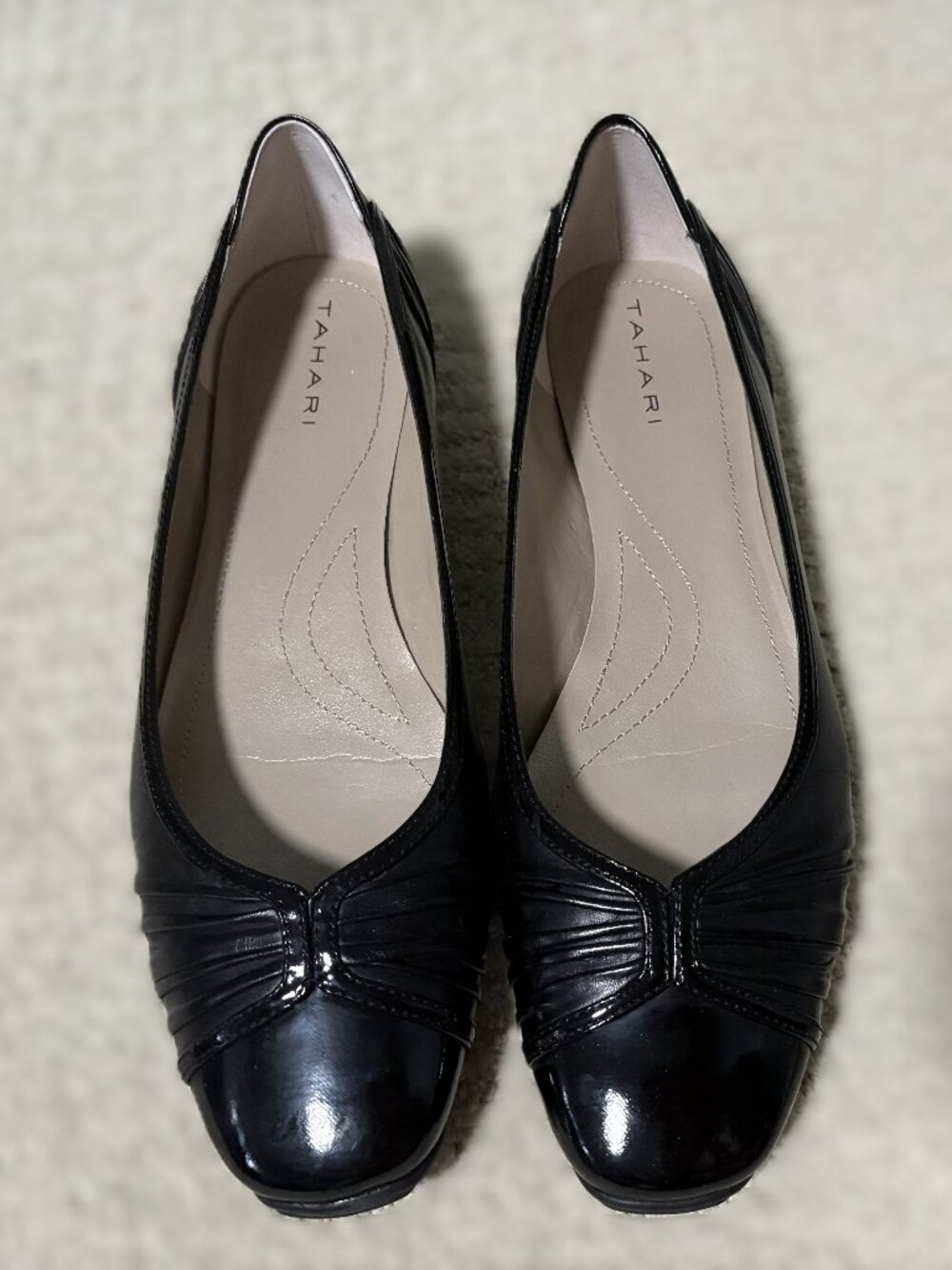 Tahari black flats, size 8.5 M